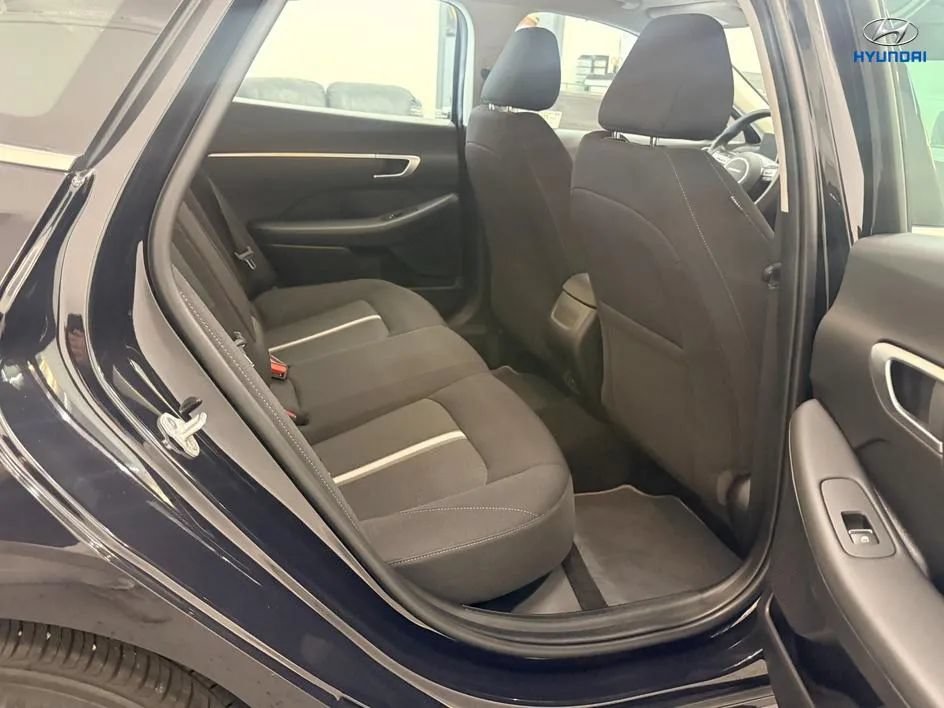 Used 2025 Hyundai Sonata SEL FWD image 17