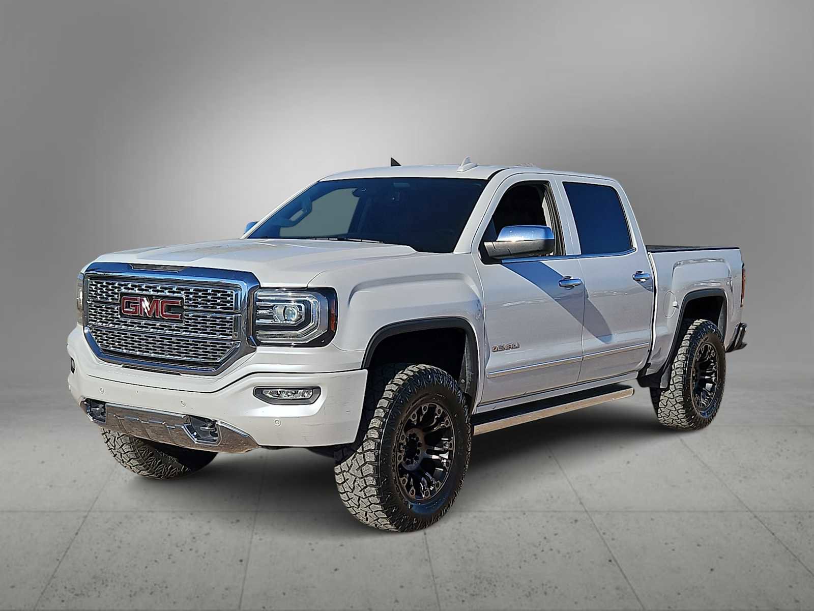 Used 2018 GMC Sierra 1500 Denali w/ Denali Ultimate Package image 4