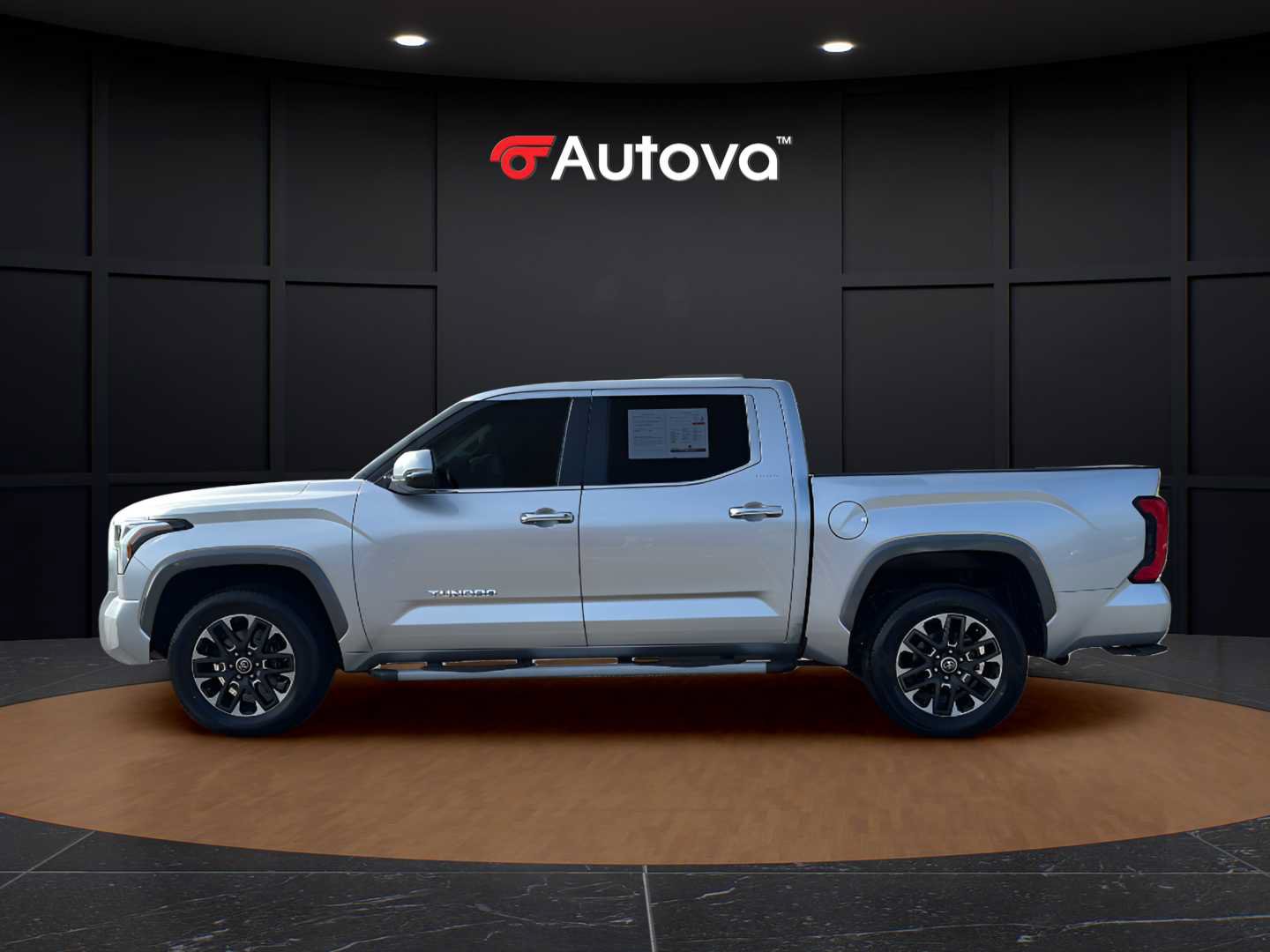 Used 2023 Toyota Tundra Limited w/ Power Package AWD/4WD image 2