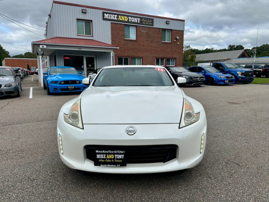 Used 2013 Nissan 370Z Coupe w/ Sport Pkg RWD image 2
