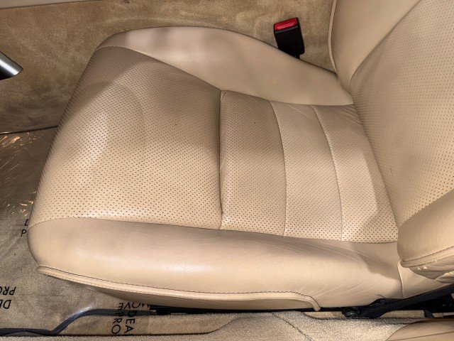 Used 2011 Aston Martin Rapide image 56