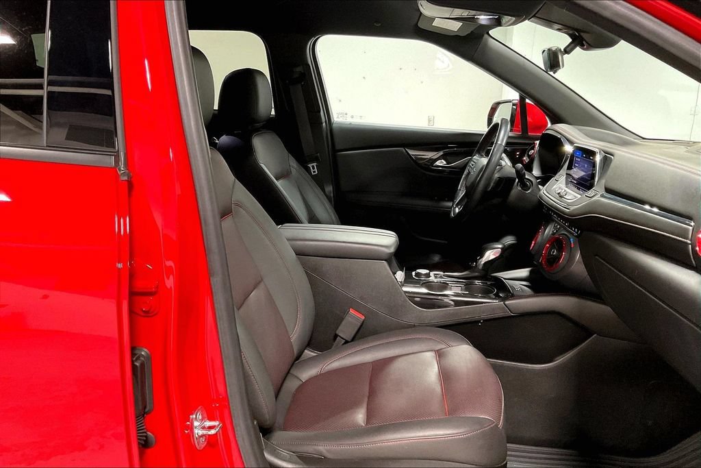 Used 2022 Chevrolet Blazer RS w/ Enhanced Convenience Package FWD image 9