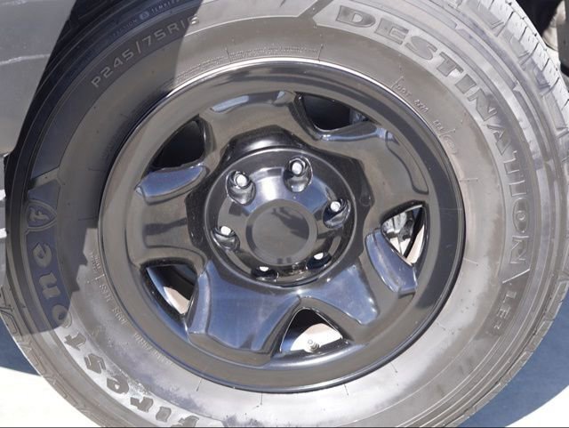 Used 2022 Toyota Tacoma SR image 9