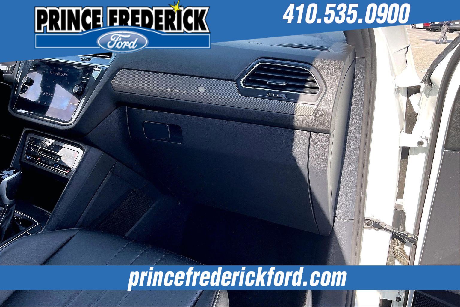 Used 2022 Volkswagen Tiguan SE R-Line image 15