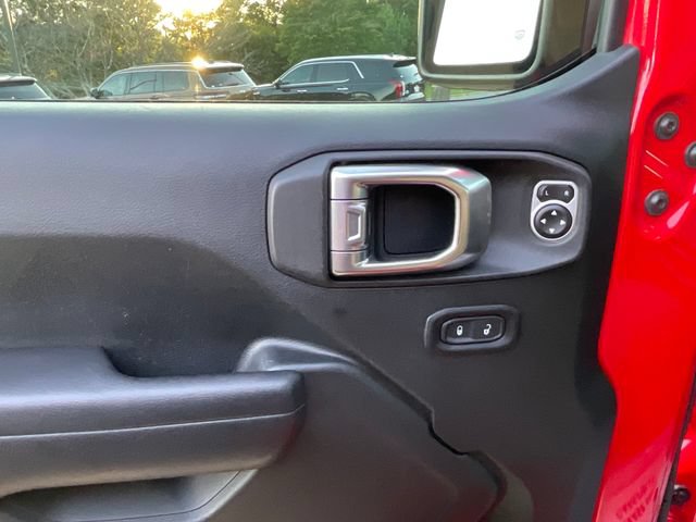 Used 2018 Jeep Wrangler Unlimited Sport S AWD/4WD image 15