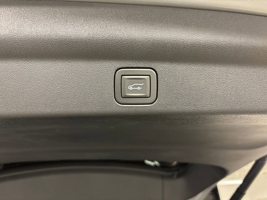 New 2026 Cadillac Escalade IQL Luxury image 19