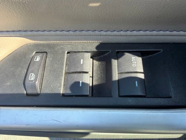 Used 2013 Ford Edge SEL FWD image 21