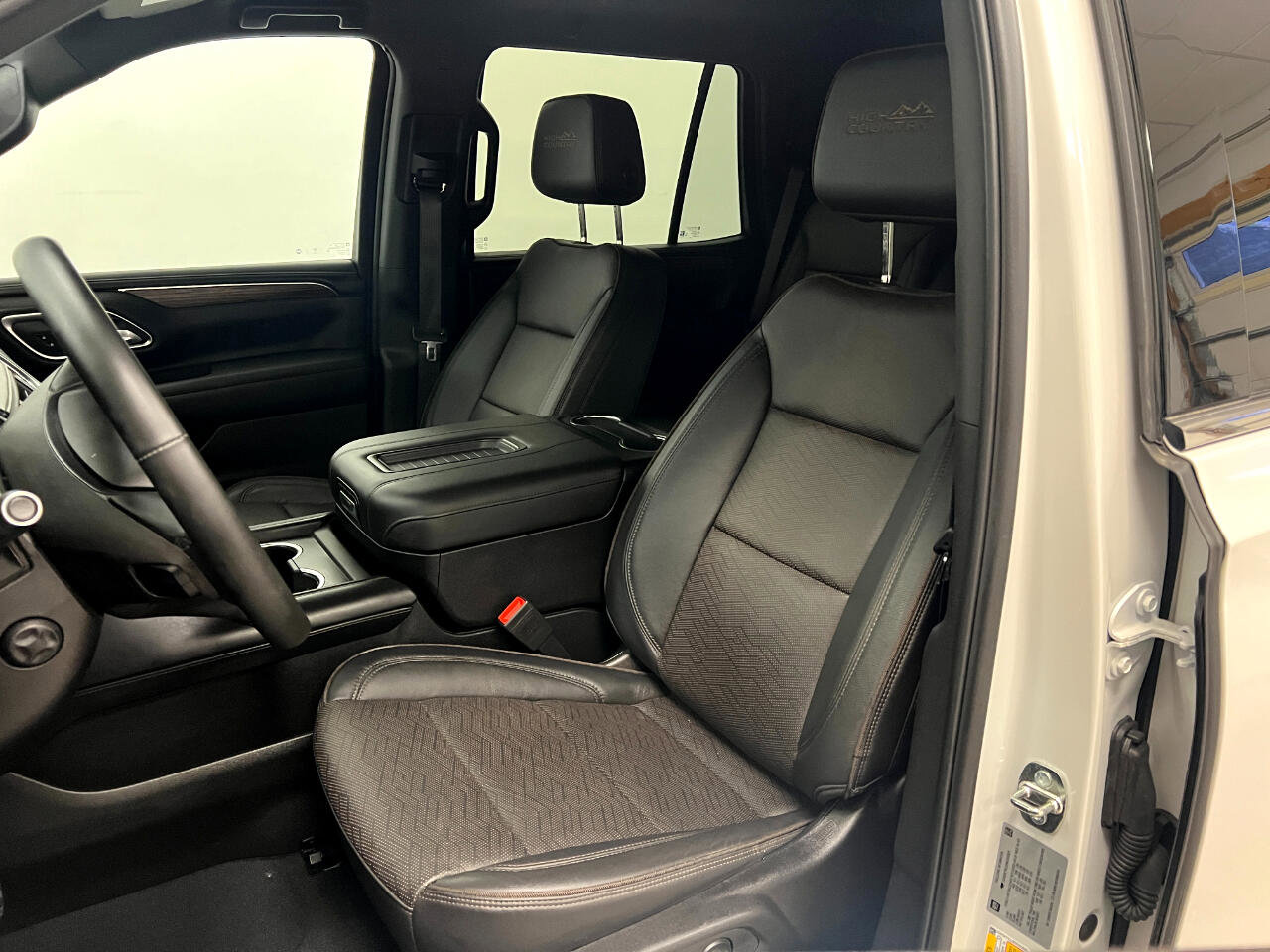 Used 2024 Chevrolet Tahoe High Country image 22