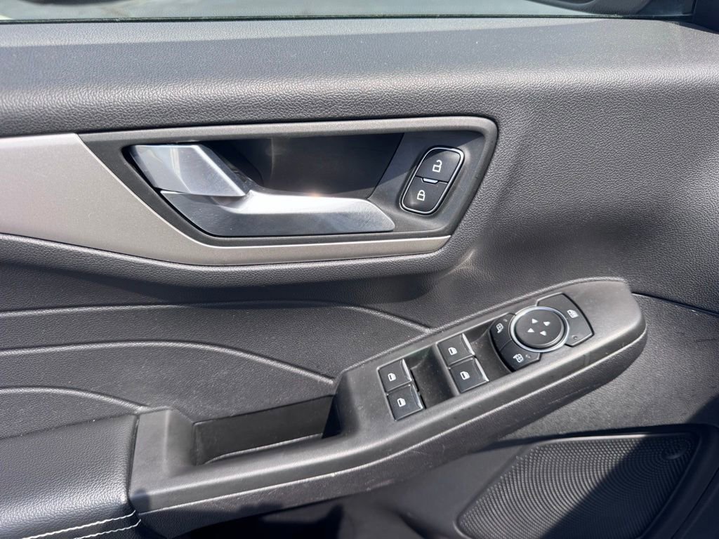 Used 2021 Ford Escape SEL FWD image 19