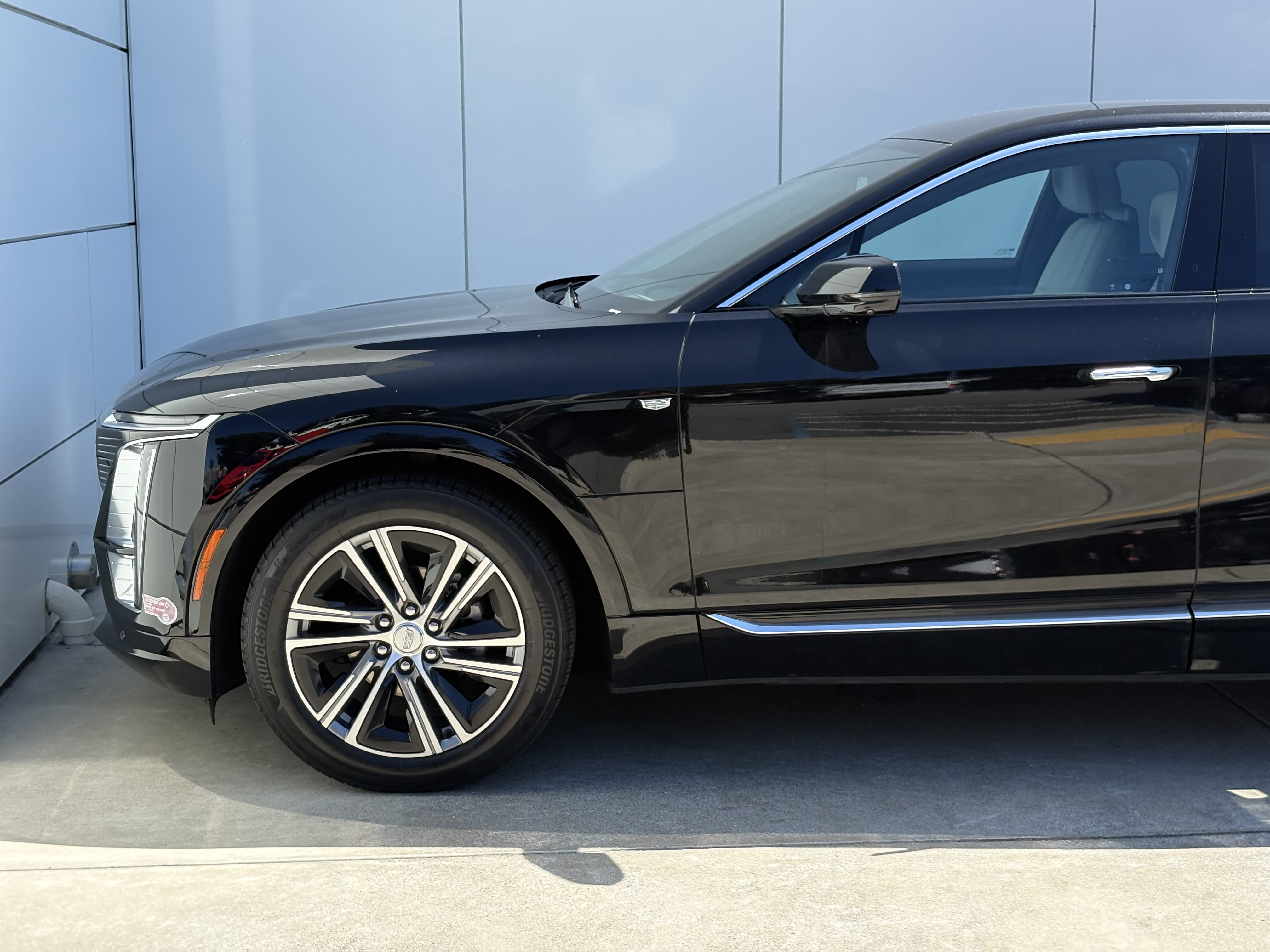 Certified 2024 Cadillac Lyriq Luxury RWD image 5