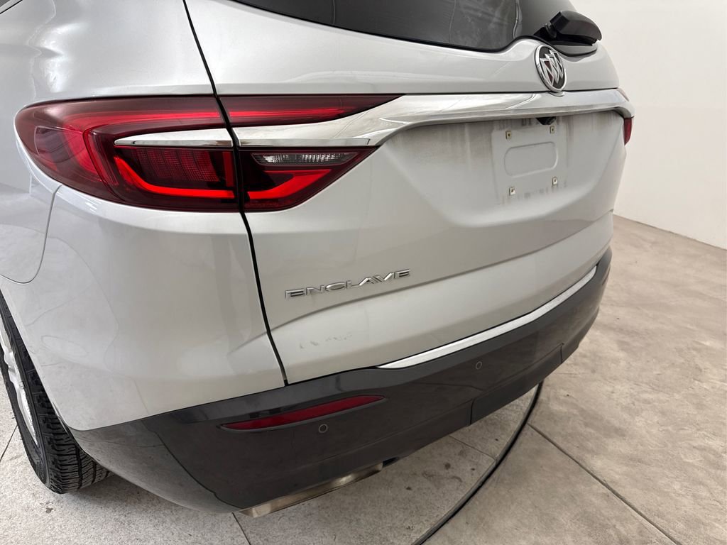 Used 2020 Buick Enclave Essence FWD image 18