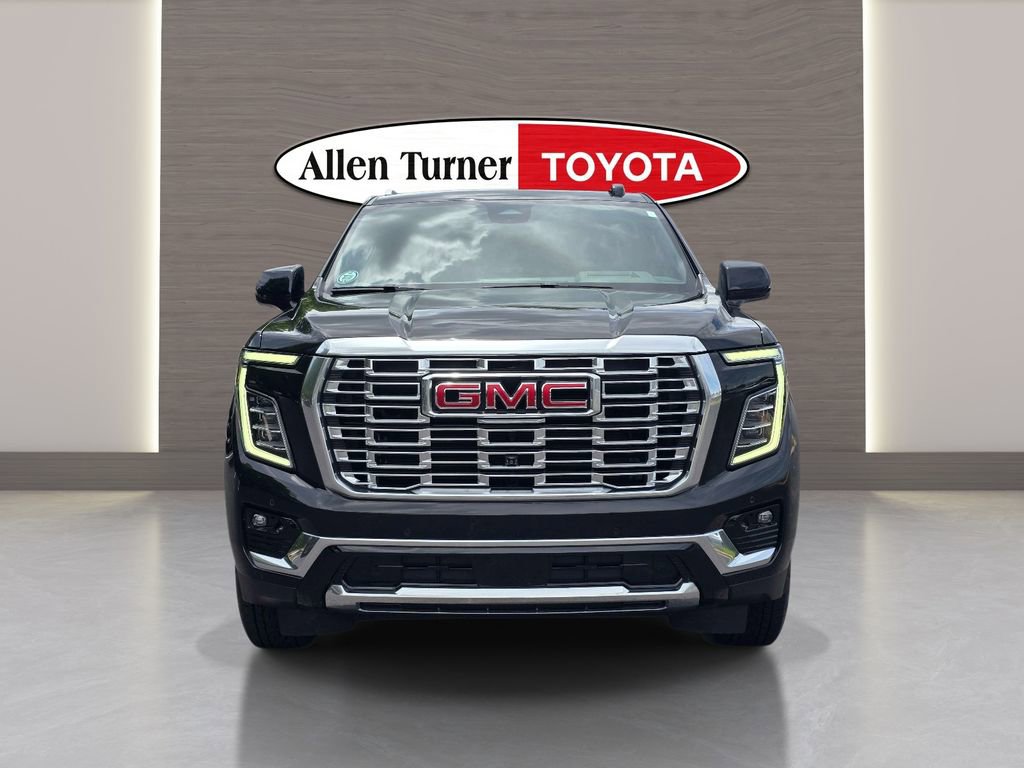 Used 2025 GMC Yukon Denali AWD/4WD image 2