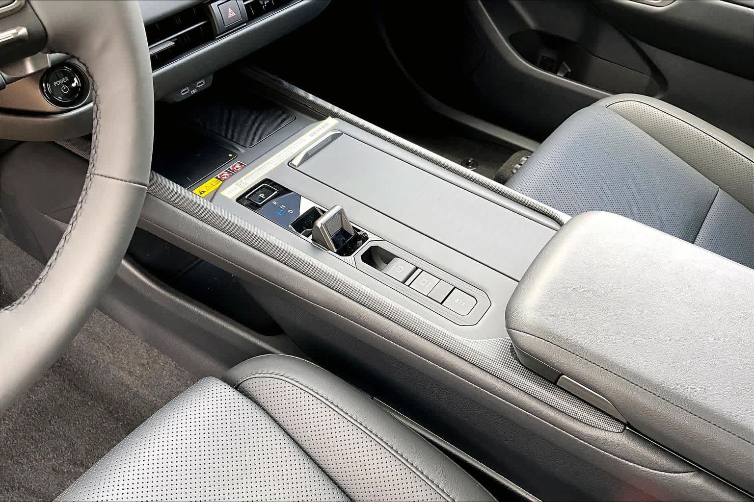 Used 2026 Lexus ES 500e AWD/4WD image 14