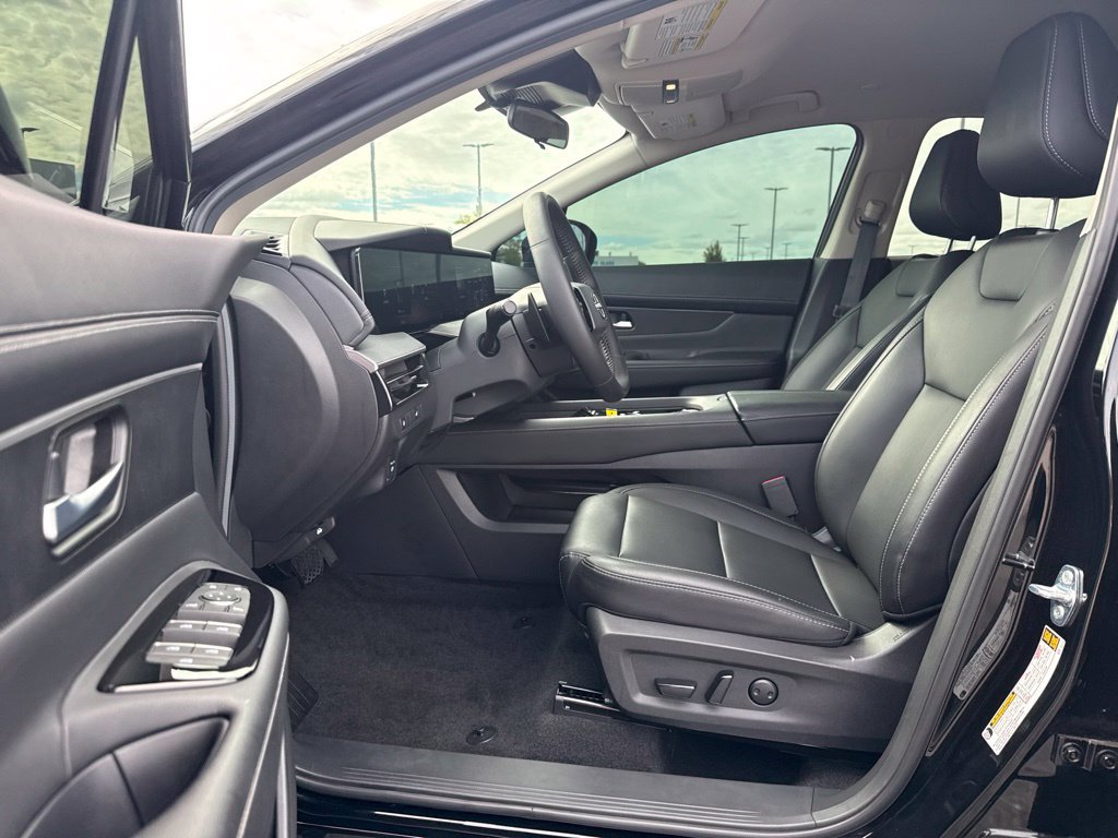 Certified 2025 Nissan Murano SV AWD/4WD image 6