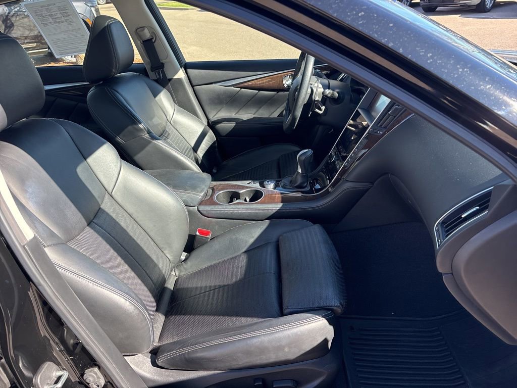 Used 2015 INFINITI Q50 Sport w/ Technology Package image 26