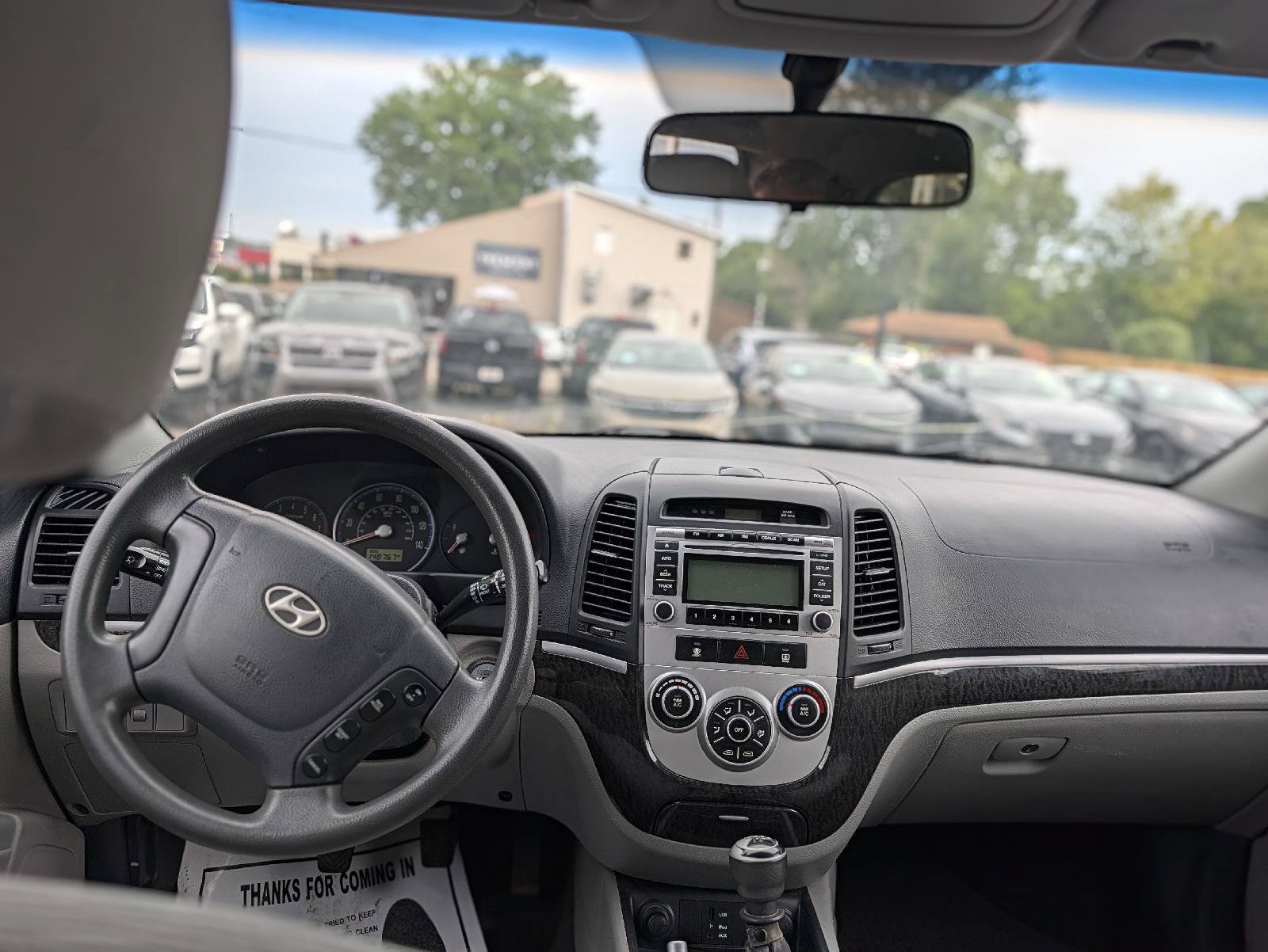 Used 2009 Hyundai Santa Fe GLS FWD image 3