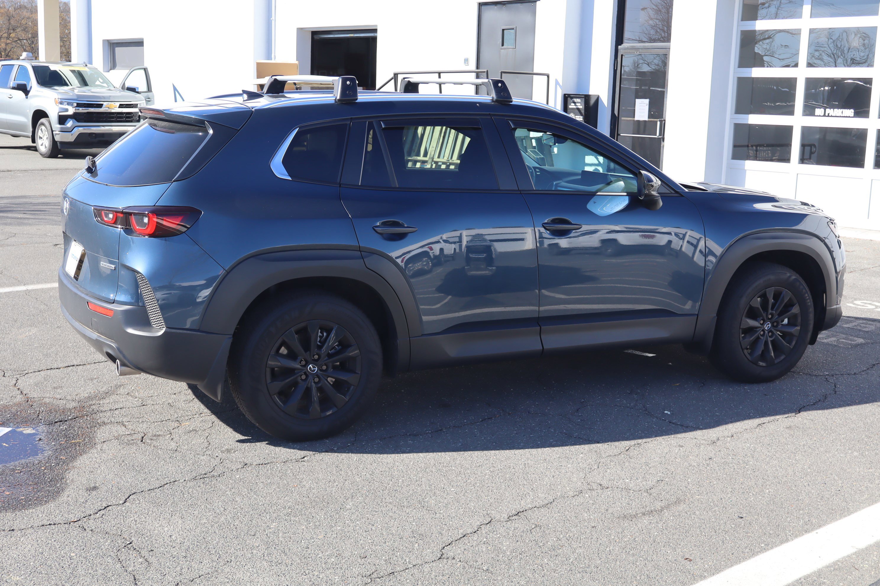 Used 2025 MAZDA CX-50 AWD 2.5 S w/ Premium Package image 11