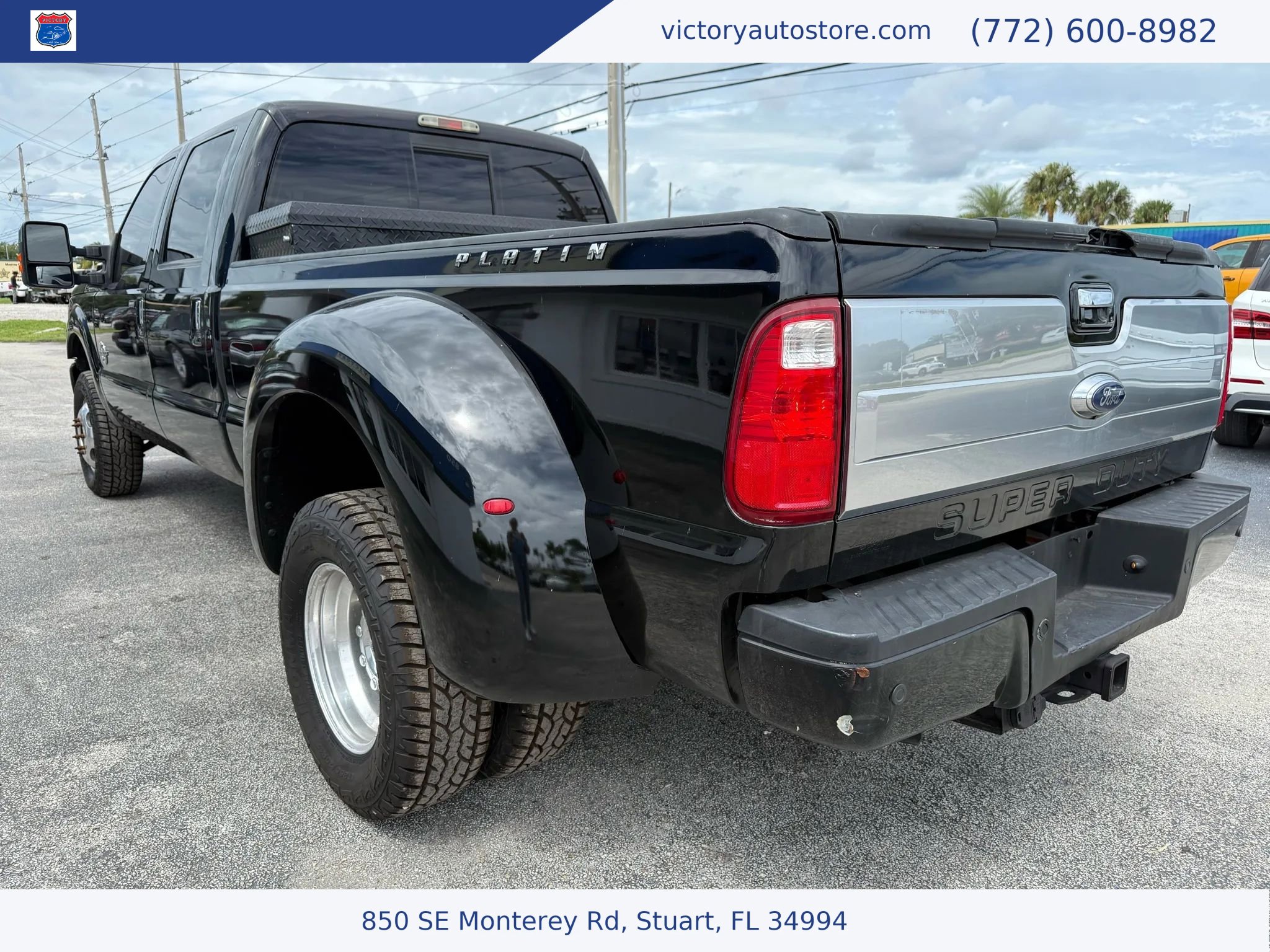 Used 2016 Ford F350 Platinum w/ FX4 Off-Road Package AWD/4WD image 6