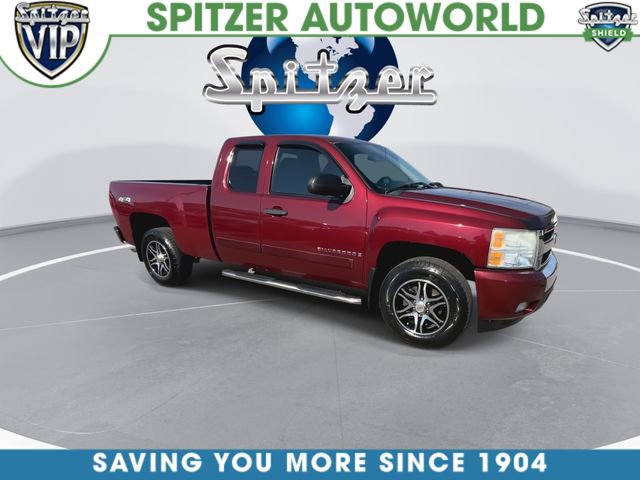 Used 2008 Chevrolet Silverado 1500 LT w/ All Star Edition AWD/4WD image 2