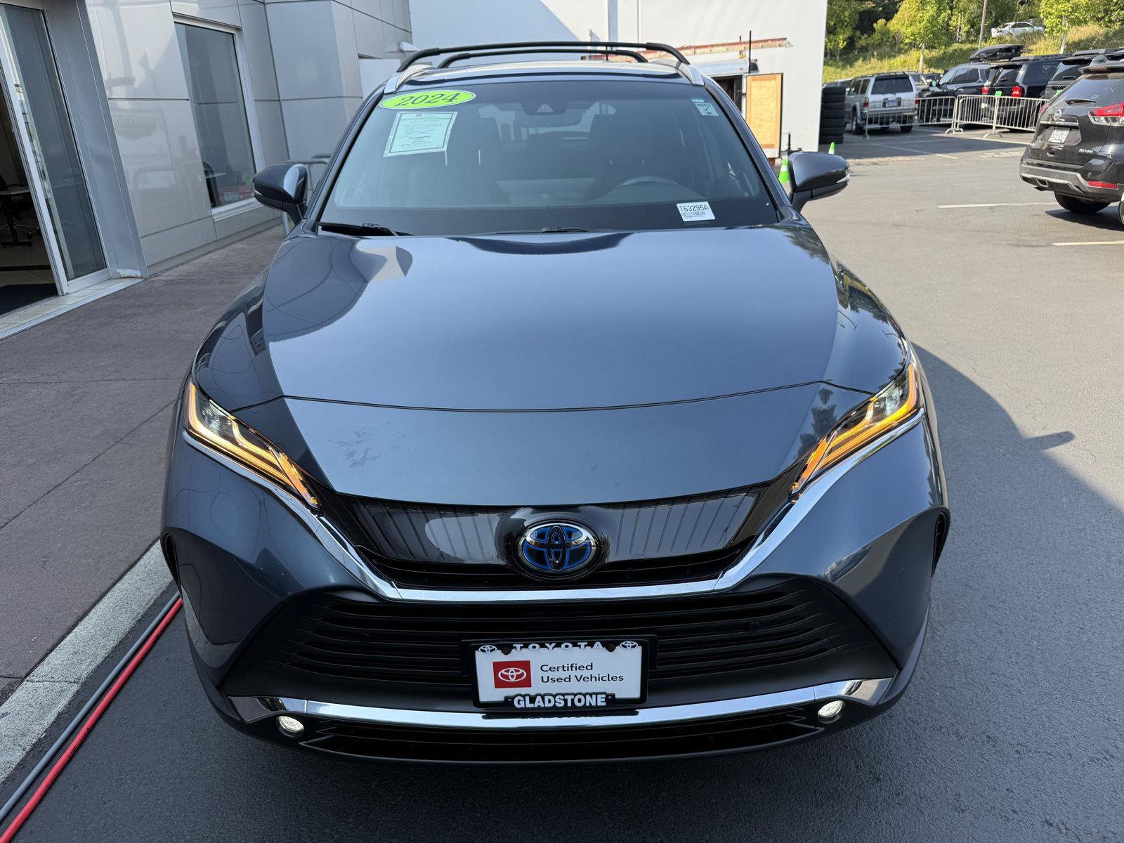 Certified 2024 Toyota Venza XLE AWD/4WD image 10