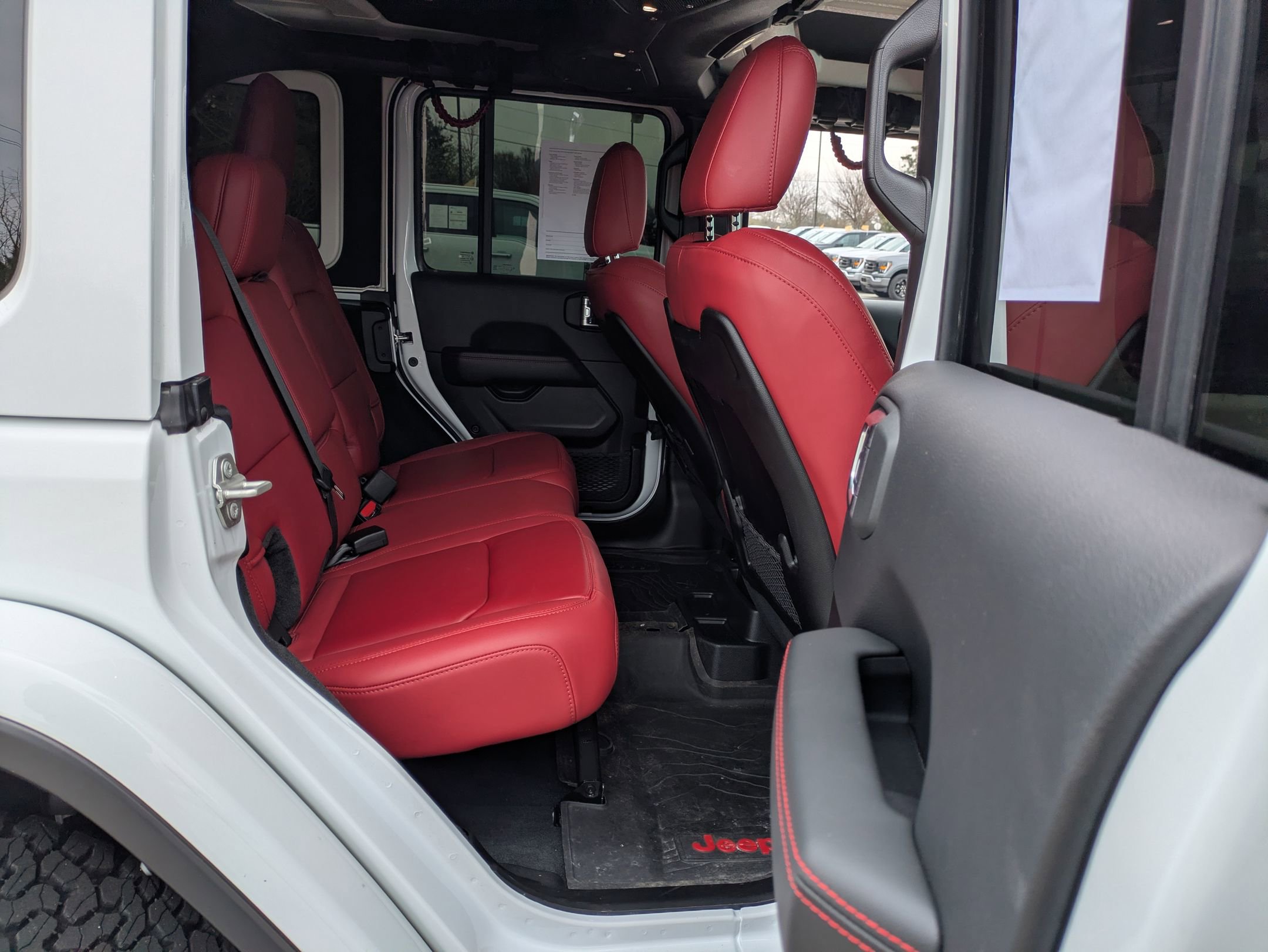 Used 2024 Jeep Wrangler Unlimited Rubicon 392 image 35