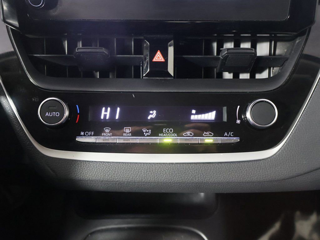 Used 2023 Toyota Corolla LE image 38