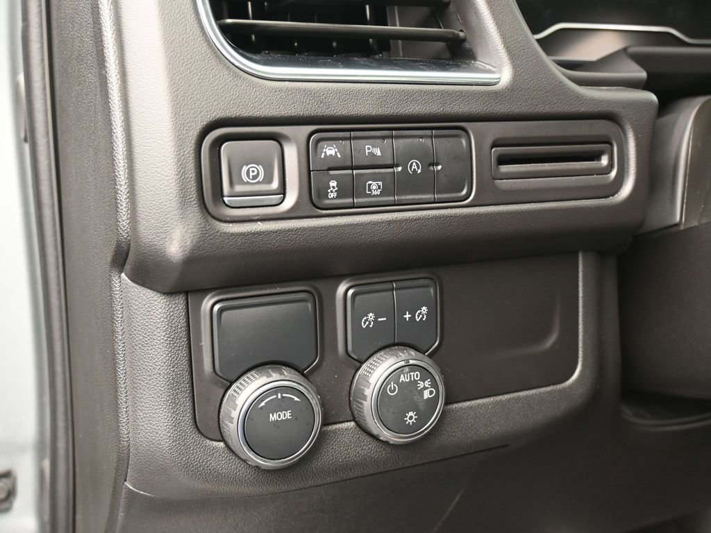 Used 2024 Chevrolet Tahoe RST w/ Luxury Package image 16