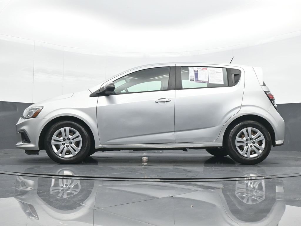 Used 2019 Chevrolet Sonic LT image 18