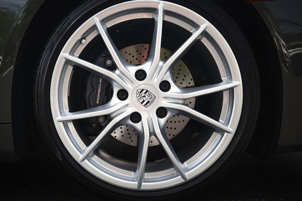 Certified 2025 Porsche 718 Cayman RWD image 12