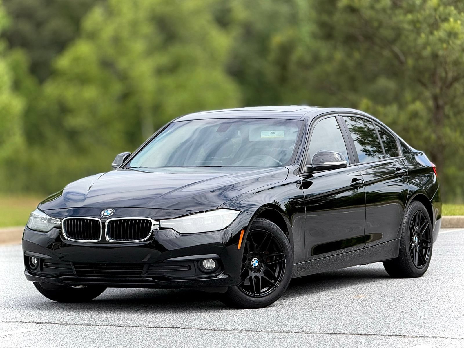 Used 2016 BMW 320i Sedan RWD image 8