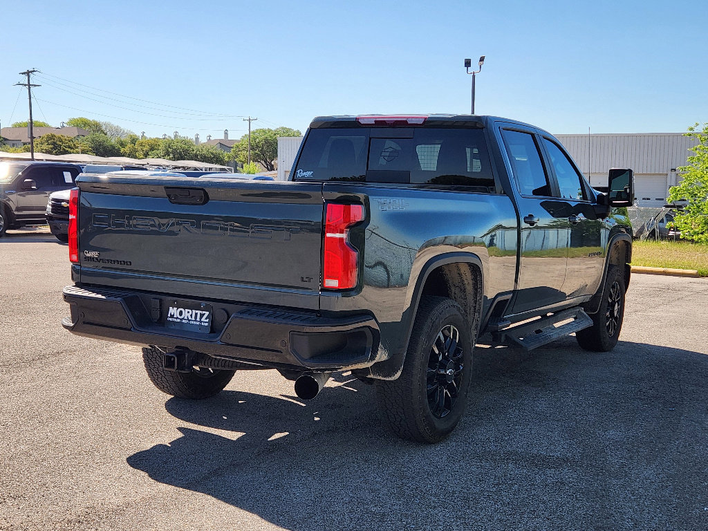 Used 2025 Chevrolet Silverado 2500 LT w/ Trail Boss Package image 4