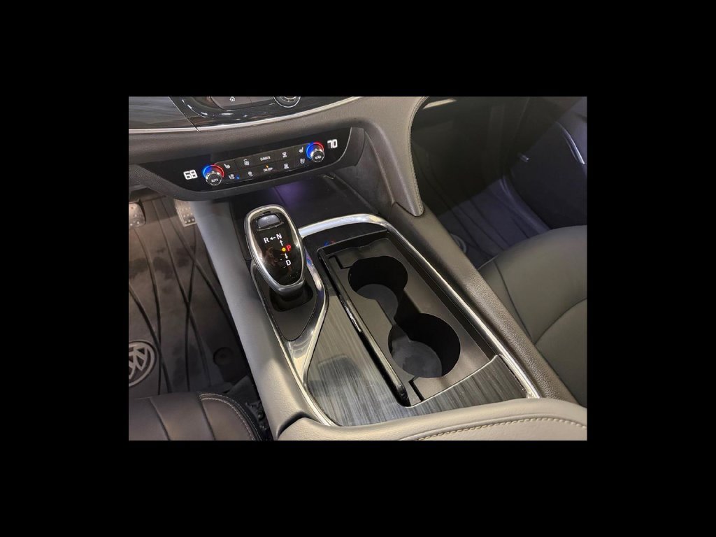 Used 2019 Buick Enclave Premium w/ Experience Buick Package FWD image 24