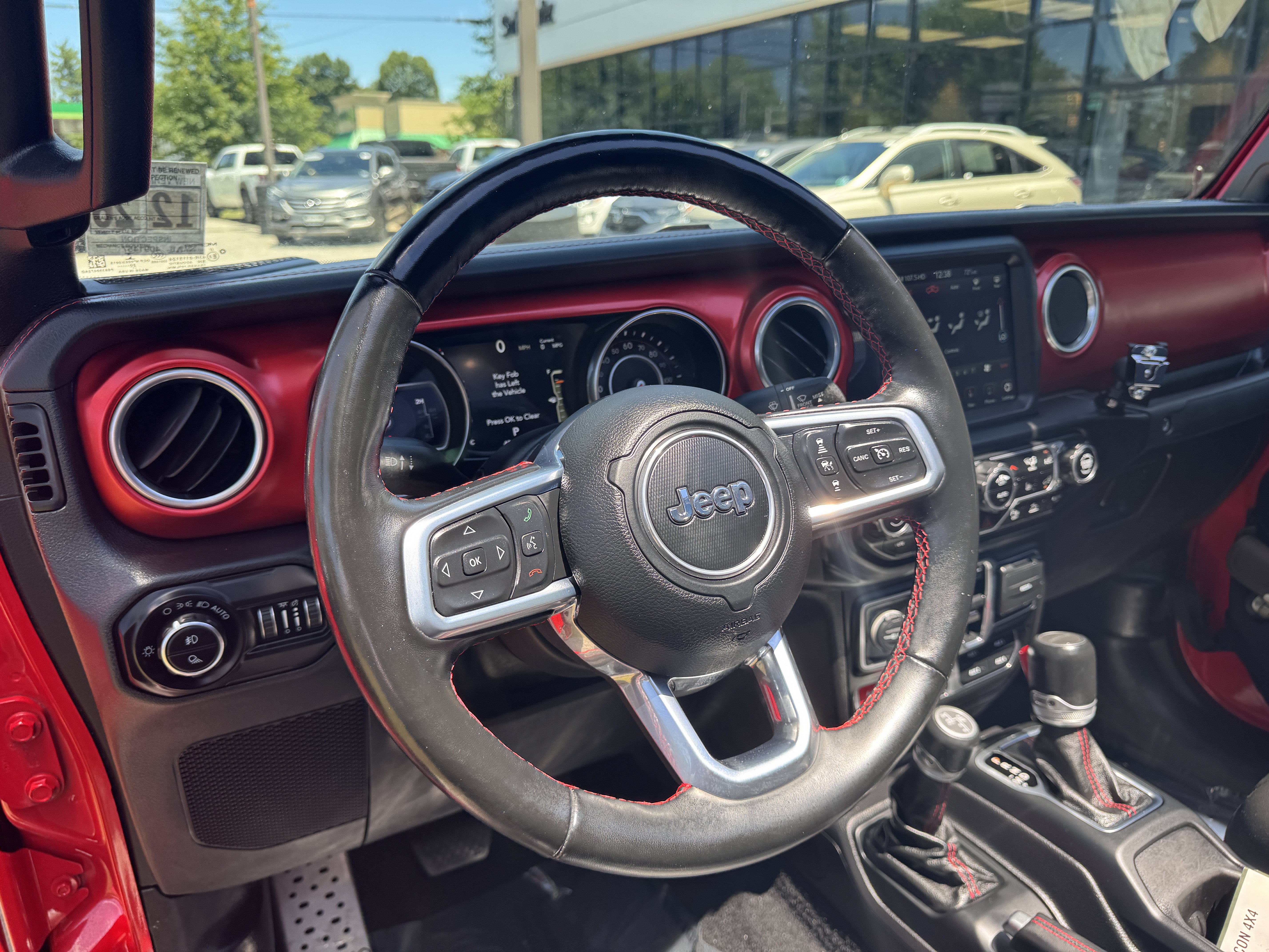 Used 2021 Jeep Gladiator Rubicon AWD/4WD image 19