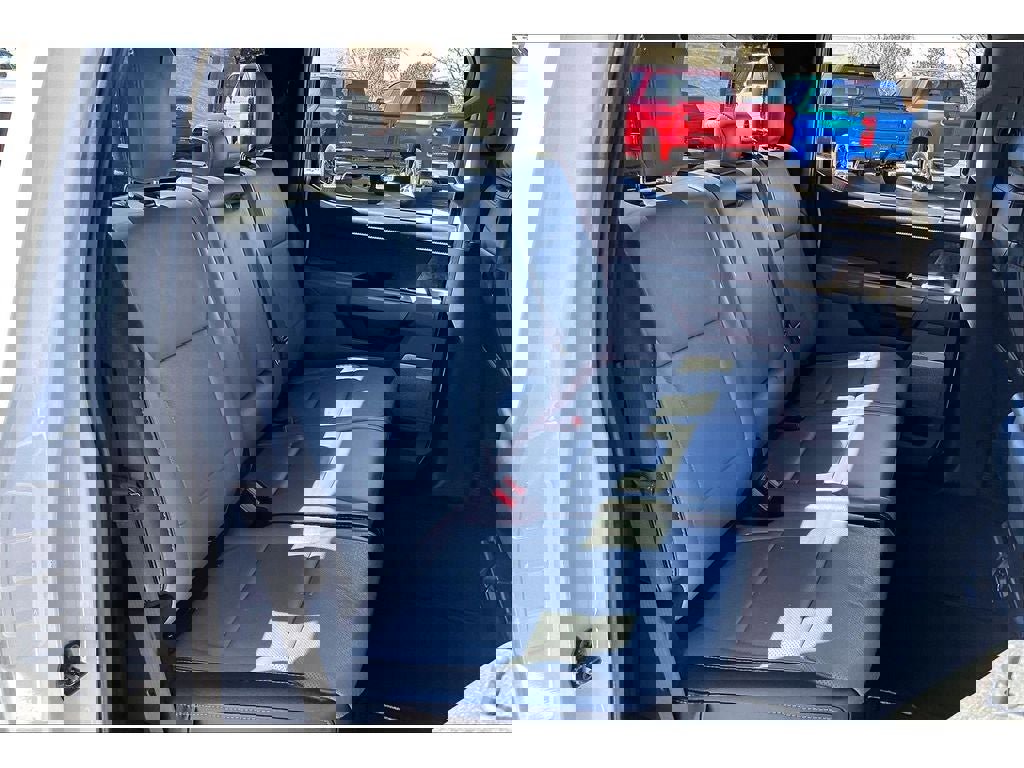 Used 2021 Ford F150 Lariat w/ Equipment Group 501A Mid image 29