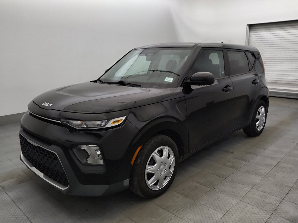Used 2022 Kia Soul LX FWD image 2