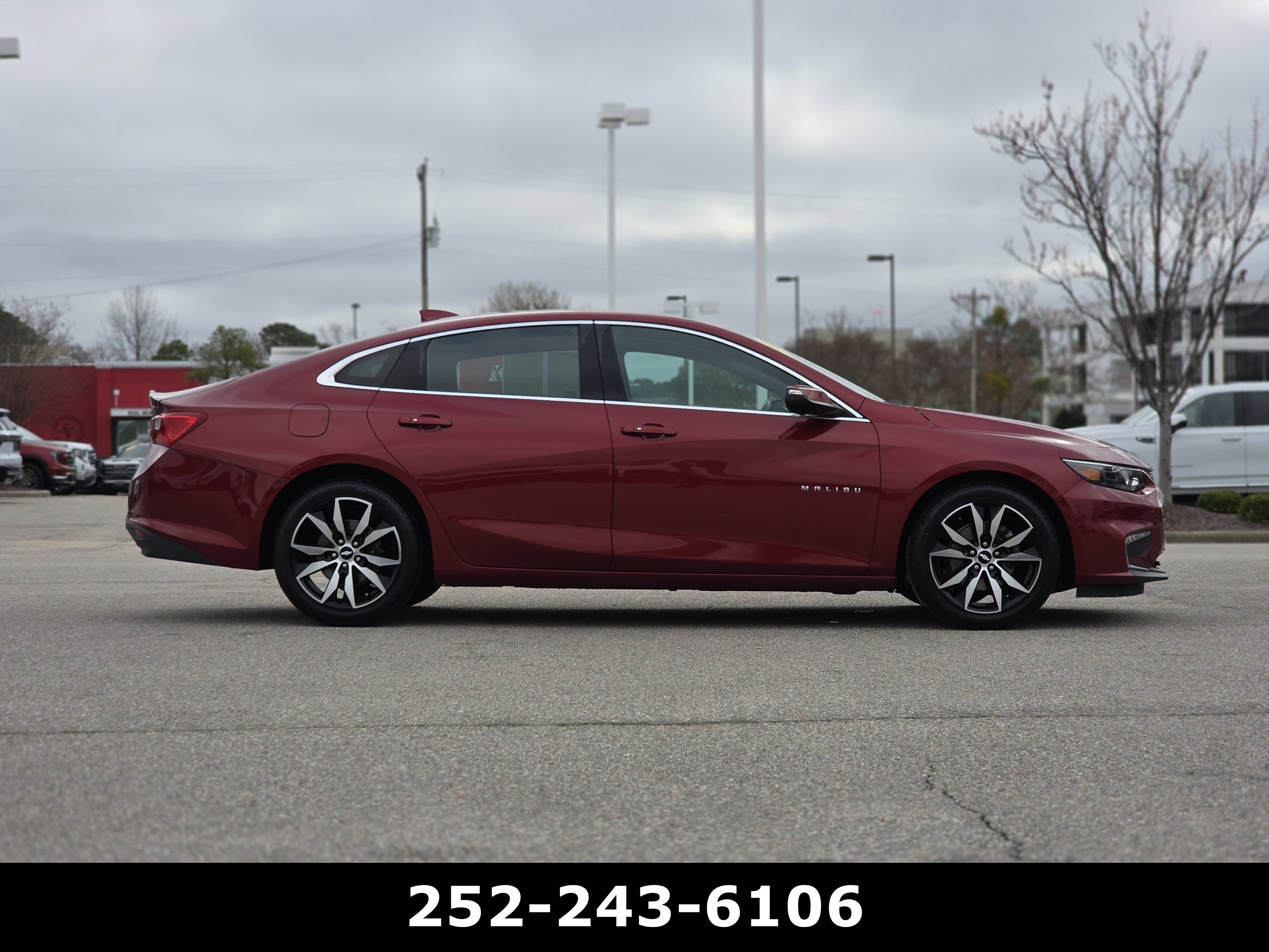 Used 2018 Chevrolet Malibu LT w/ Leather Package image 8