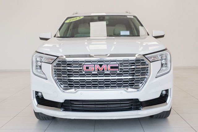 Used 2023 GMC Terrain Denali image 6