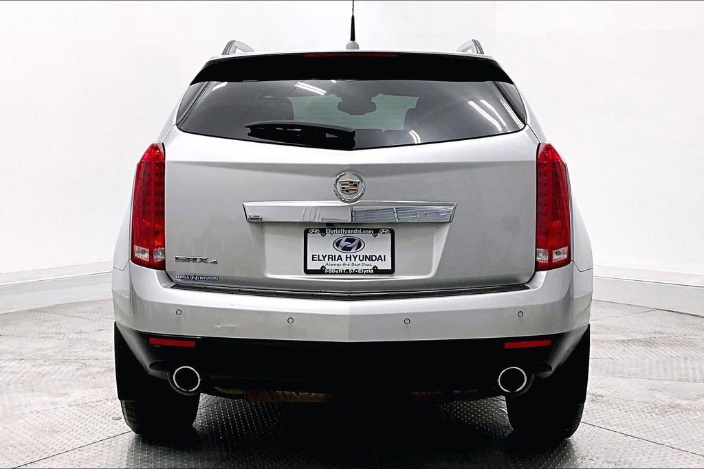 Used 2011 Cadillac SRX Luxury image 4