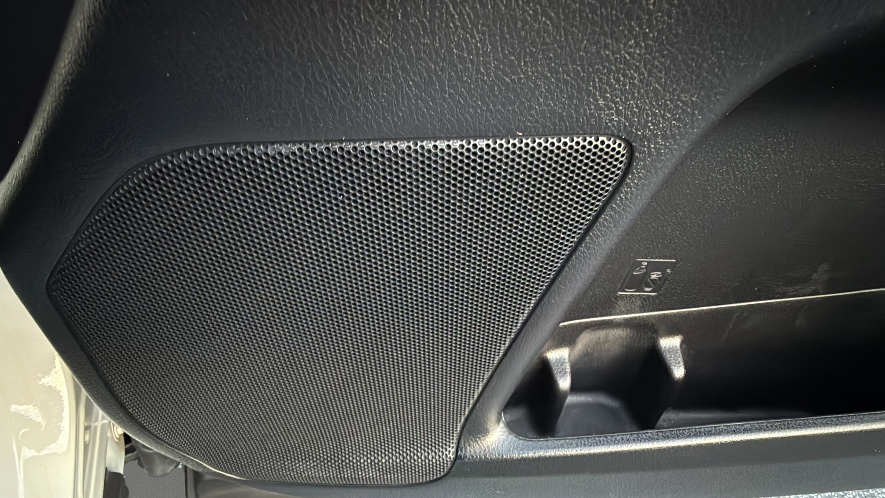 Used 2019 Toyota Highlander LE FWD image 33