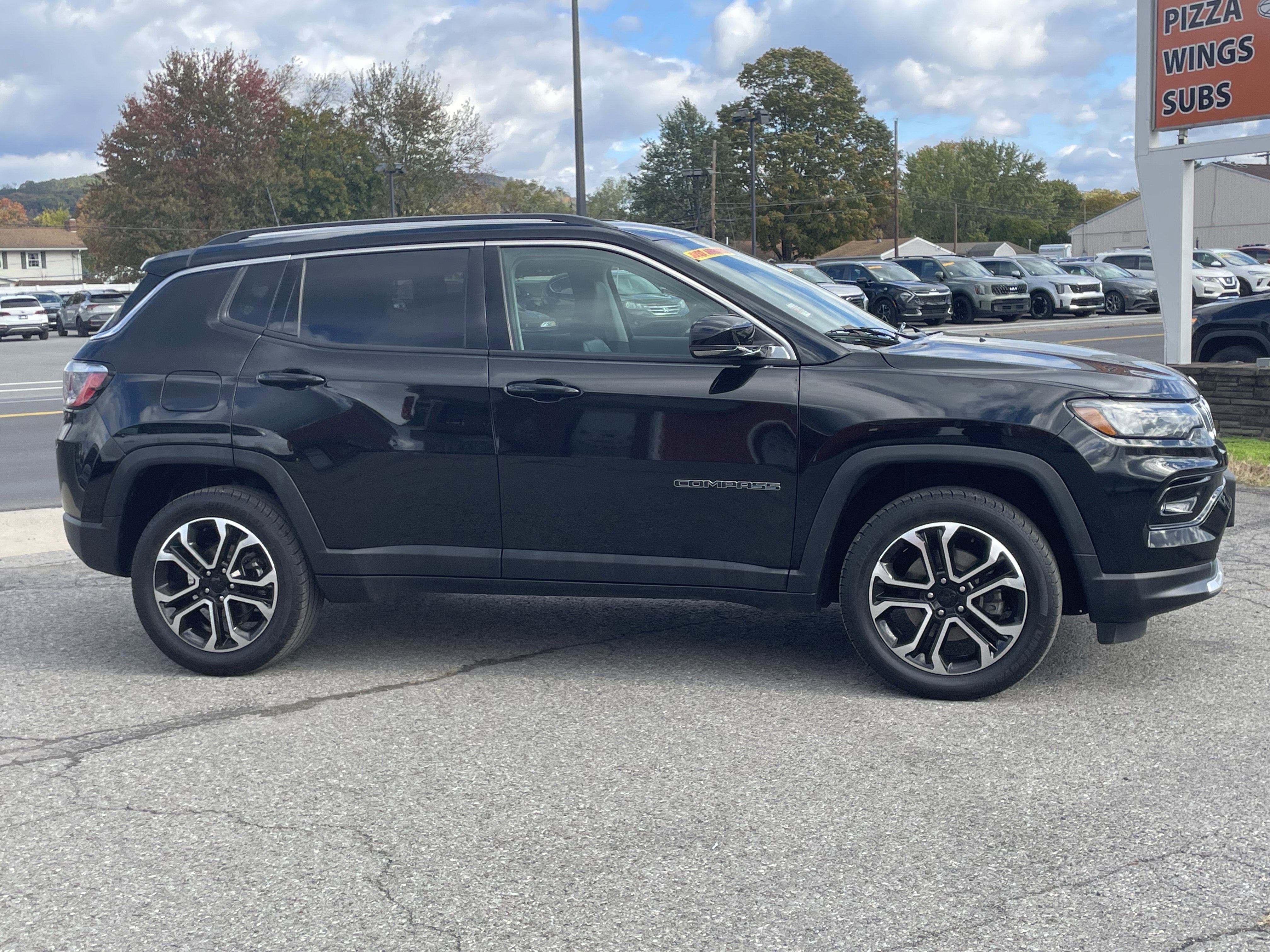Used 2022 Jeep Compass Limited video 2