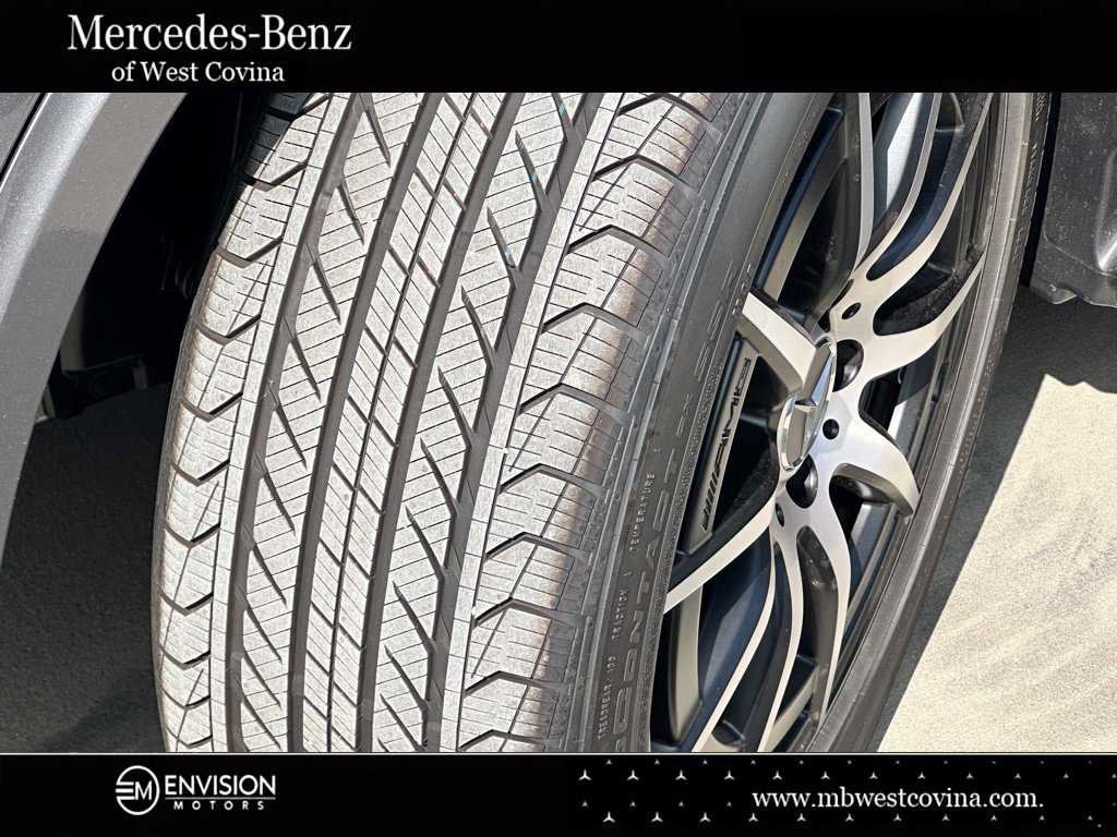New 2025 Mercedes-Benz GLA 35 AMG 4MATIC image 17