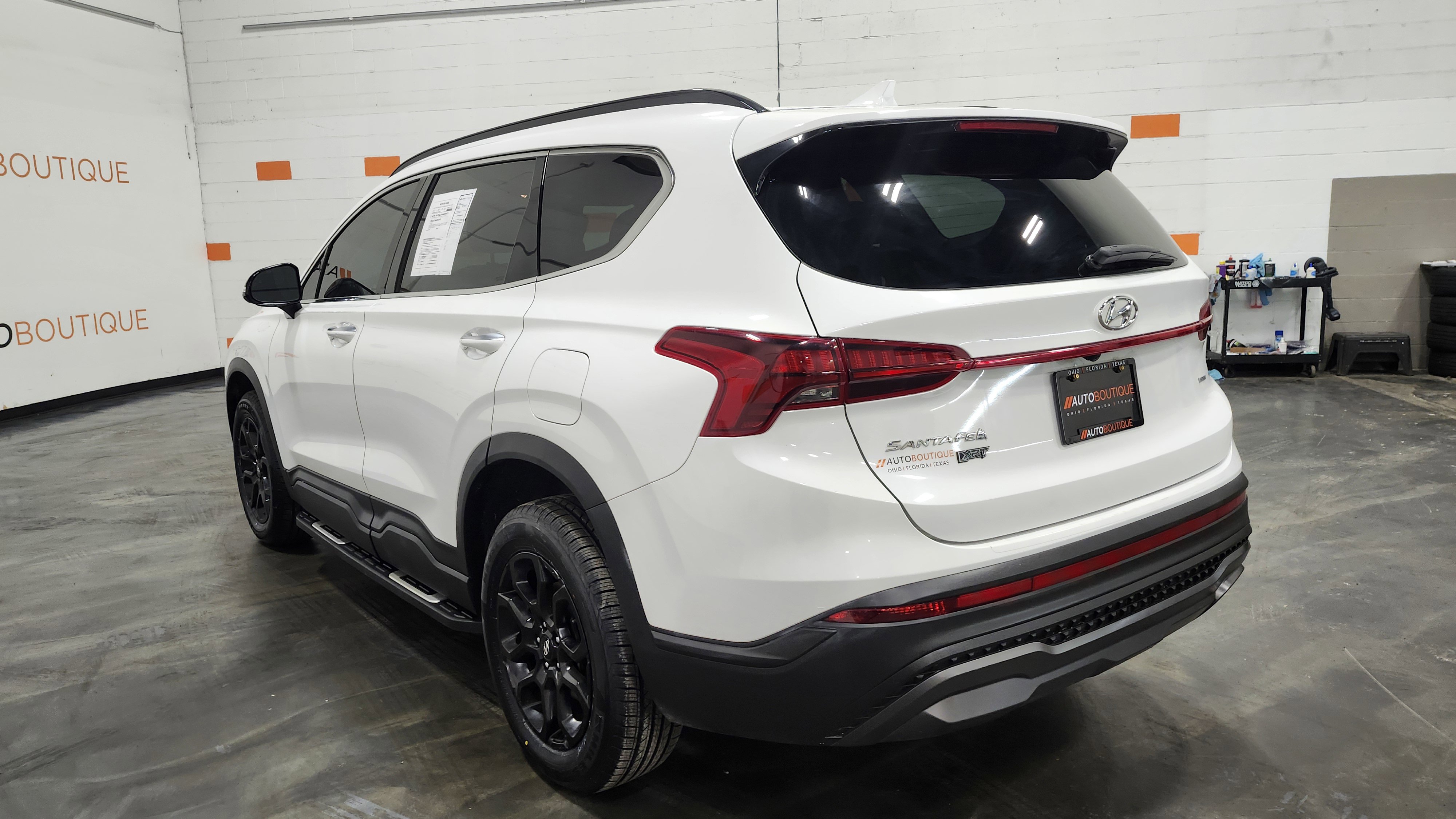 Used 2023 Hyundai Santa Fe XRT w/ Cargo Package image 15