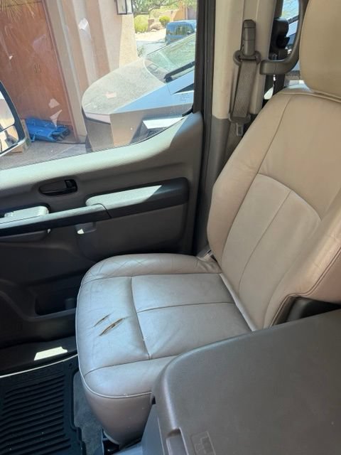 Used 2019 Nissan NV 3500 SL RWD image 12