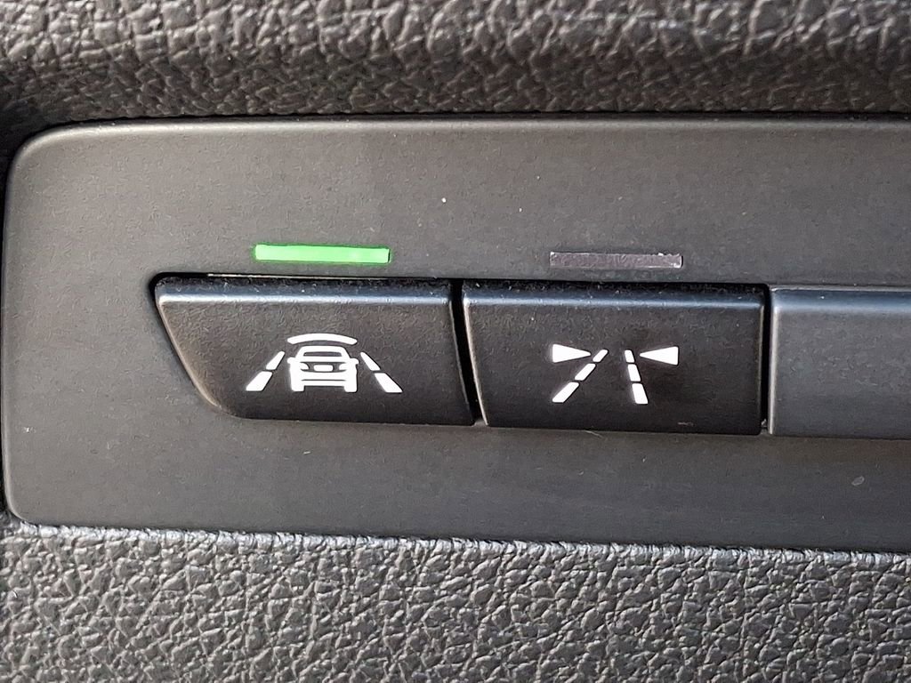 Used 2017 BMW M240i xDrive Coupe image 26