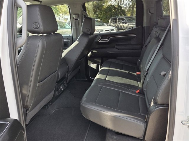 Used 2025 GMC Sierra 1500 SLT image 13