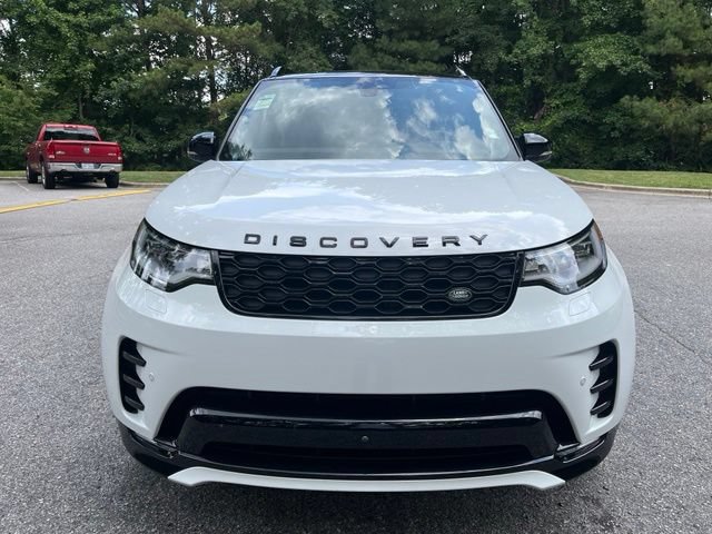 Certified 2025 Land Rover Discovery Dynamic SE AWD/4WD image 3
