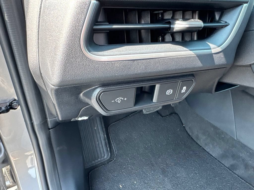 New 2026 Kia K4 FWD image 11