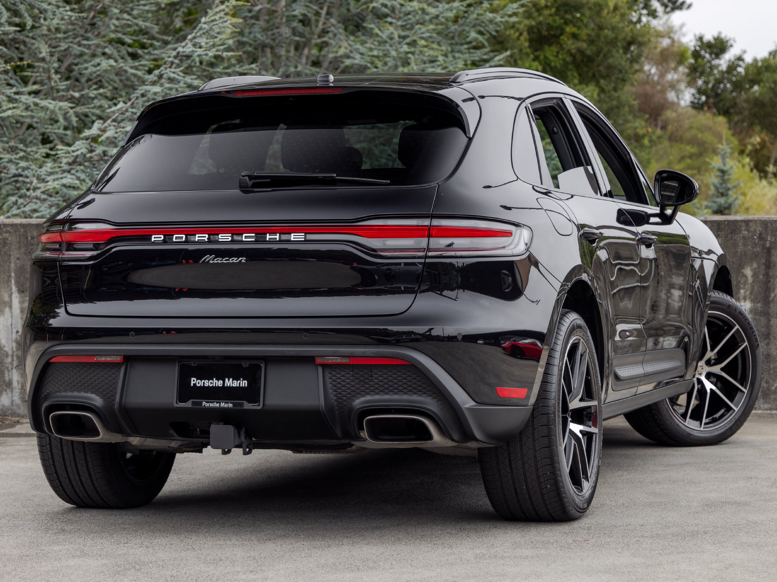 Used 2026 Porsche Macan AWD/4WD image 11