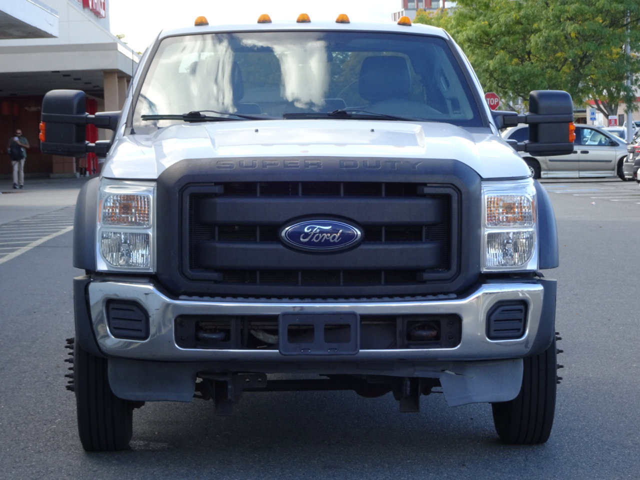 Used 2014 Ford F550 4x4 SuperCab Super Duty image 2