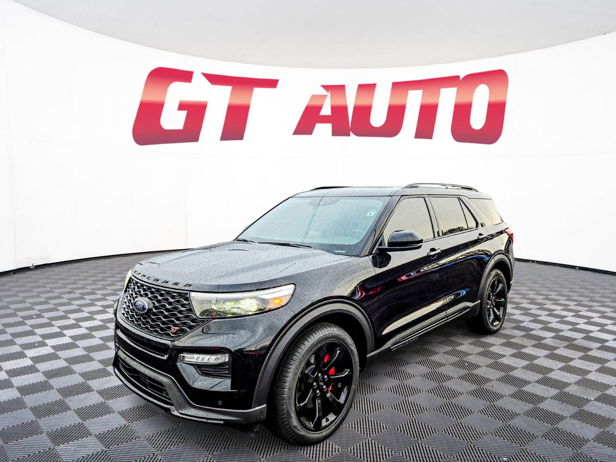 Used 2024 Ford Explorer ST w/ Equipment Group 401A image 3